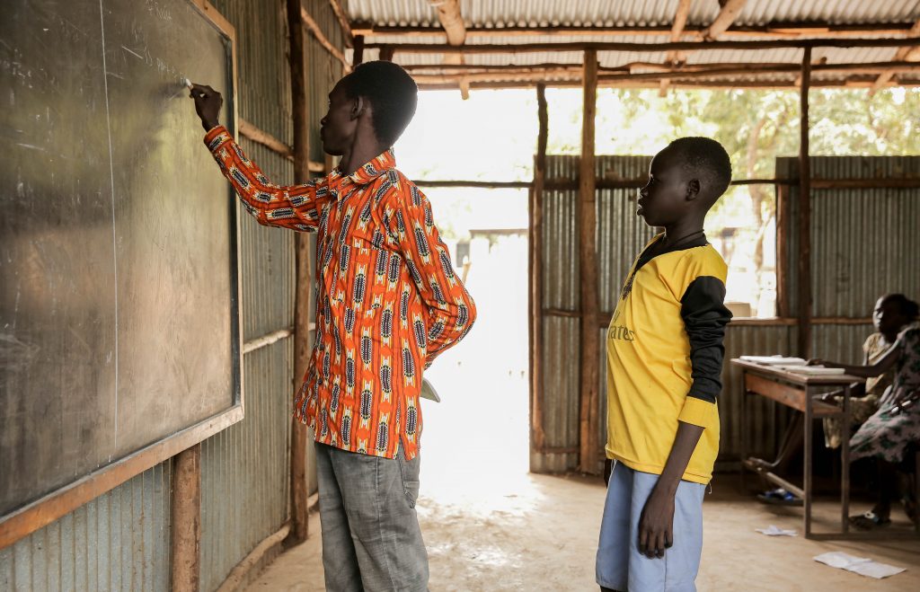 grade-4-south-sudanese-student