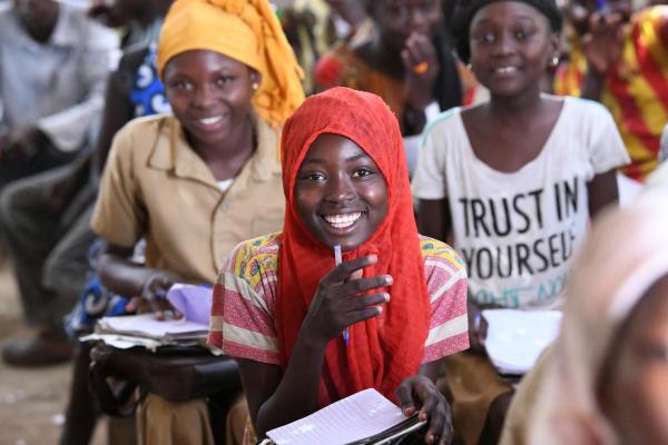 Éducation sans délai accorde une nouvelle subvention de 2,5 millions de  dollars des États-Unis (É.-U.) au Tchad pour faire face à l'expansion de la  crise des réfugiés ; ses investissements au Tchad