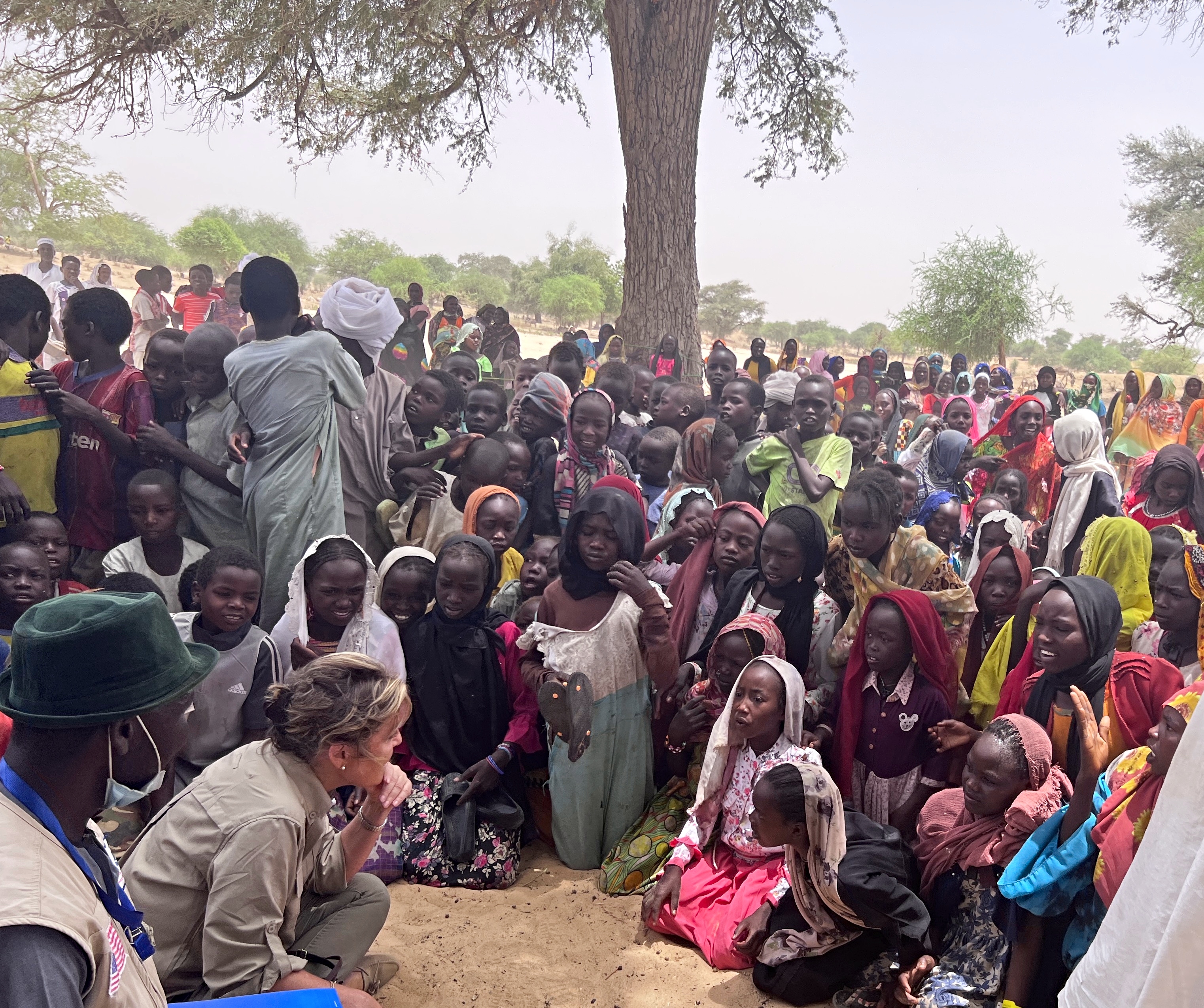ECW Executive Director talks with women and children in Chad ECW Executive Director talks with women and children in Chad